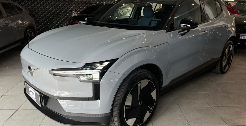 VOLVO EX30